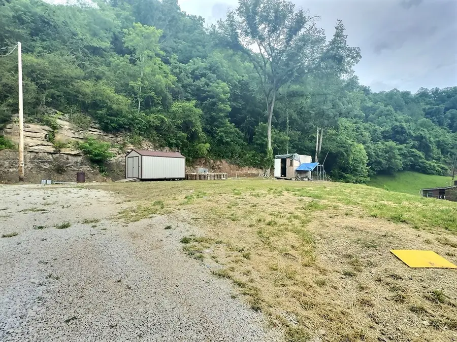 56 Osborne Lane, Eastern, KY 41622 - #2