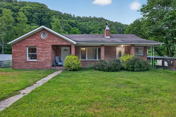 55 Owens Branch Road, Slemp, KY 41763