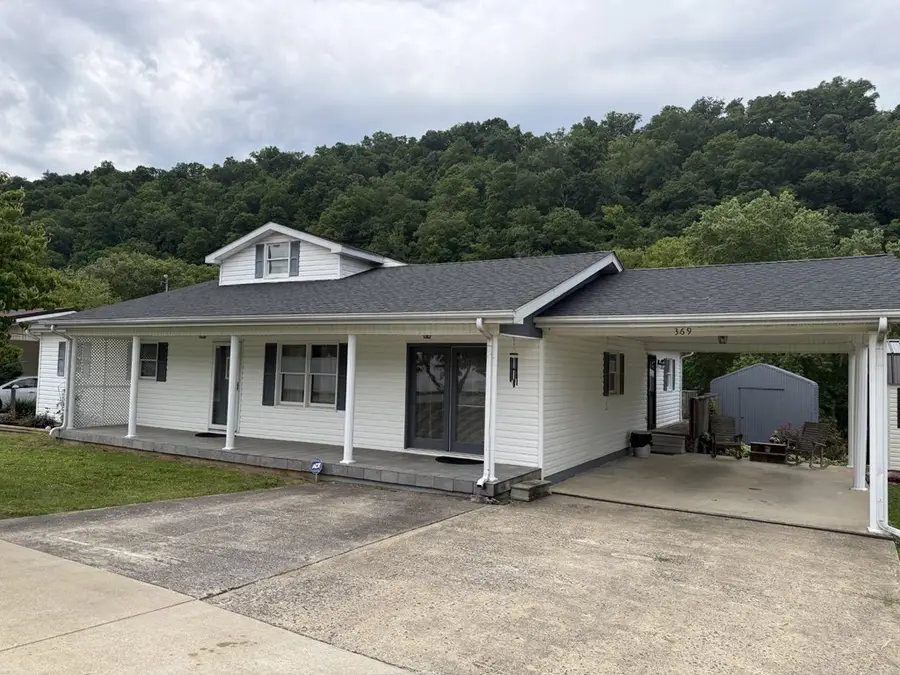 369 Wallen Drive, Van Lear, KY 41265 - #2