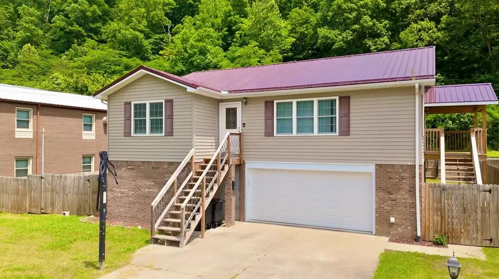 63 Meta Lane, Pikeville, KY 41501 - #1
