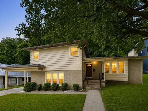 745 Court Street, Paintsville, KY 41240
