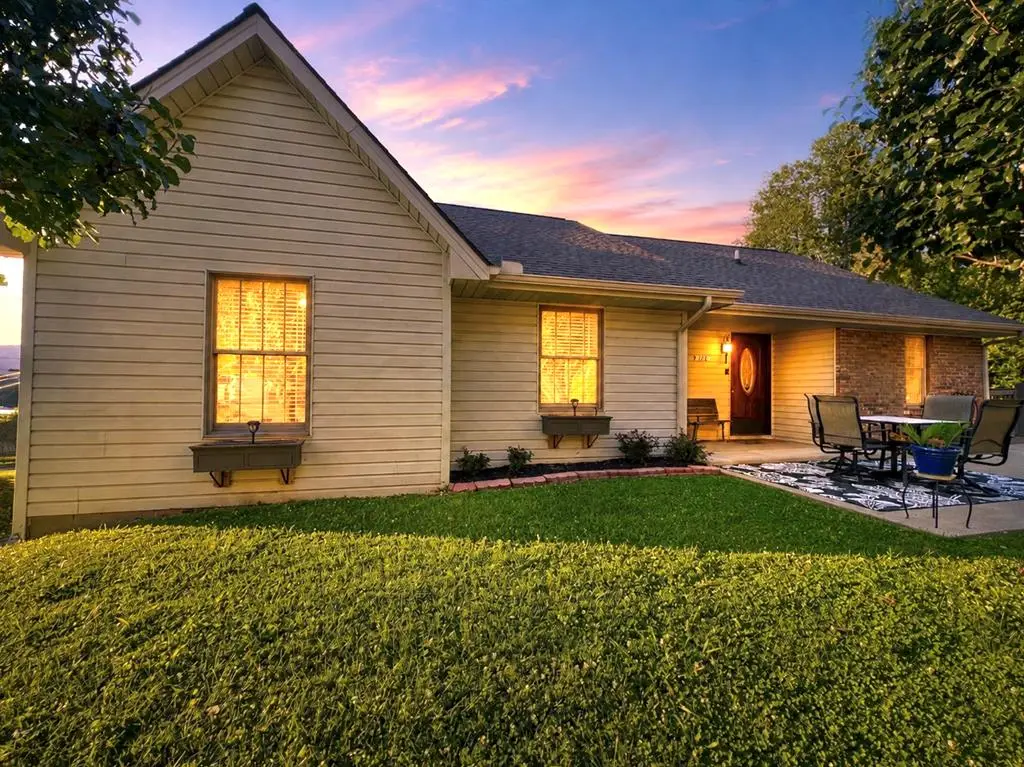 110 Cumberland, Elkhorn City, KY 41522 - #1