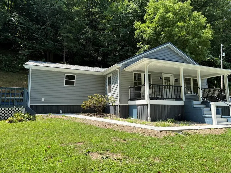 2442 Collins Hwy, Pikeville, KY 41501 - #2