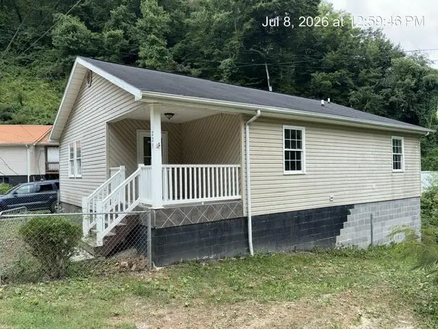 225 Young Street, Hazard, KY 41701 - #1