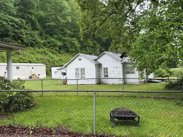 110 Bill King Hollow, Pikeville, KY 41501