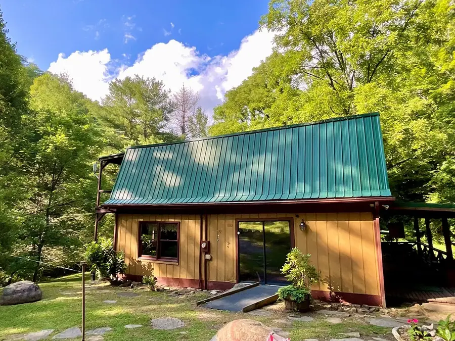693 Billy Compton Branch, Pikeville, KY 41501 - #3