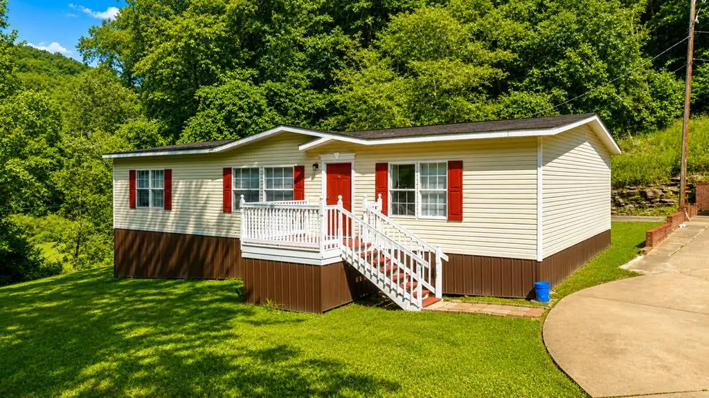 73 Hillside Dr, Forest Hills, KY 41527 - #1