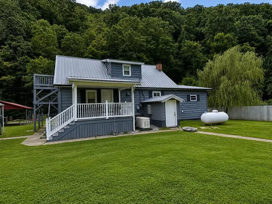 93 Airport Bottom Rd, Delbarton, WV 25670 - #2