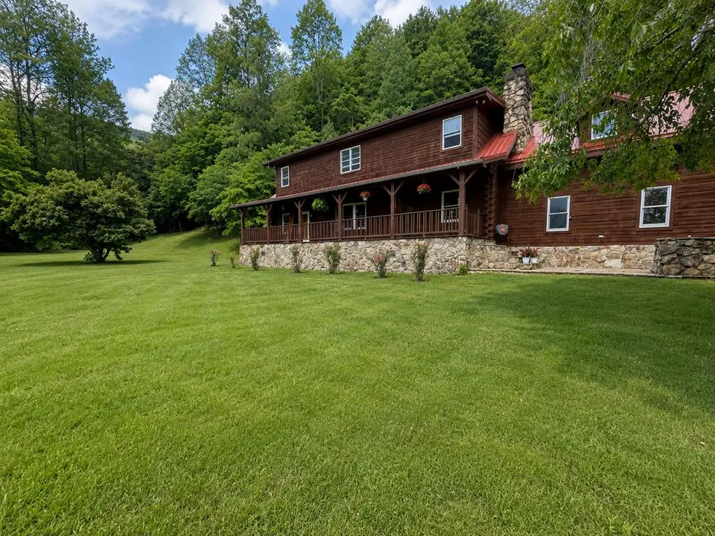 2445 Sookeys Creek West, Pikeville, KY 41501 - #1