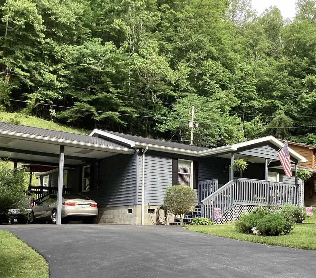 211 Meade Heights, Pikeville, KY 41501 - #1