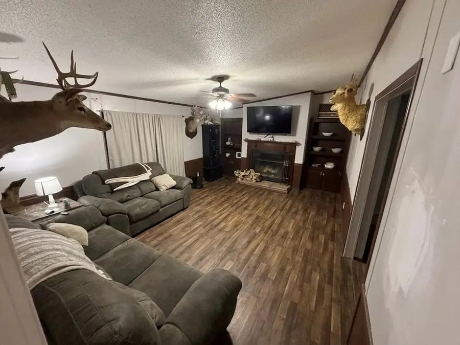 648 Meathouse Fork Rd., Canada, KY 41519 - #2