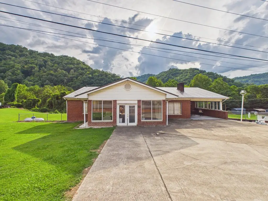8737 Millard Highway, Pikeville, KY 41501 - #1
