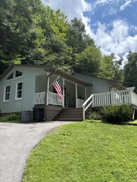 990 Hwy 3408(elk Creek), Blackey, KY 41804 - #2