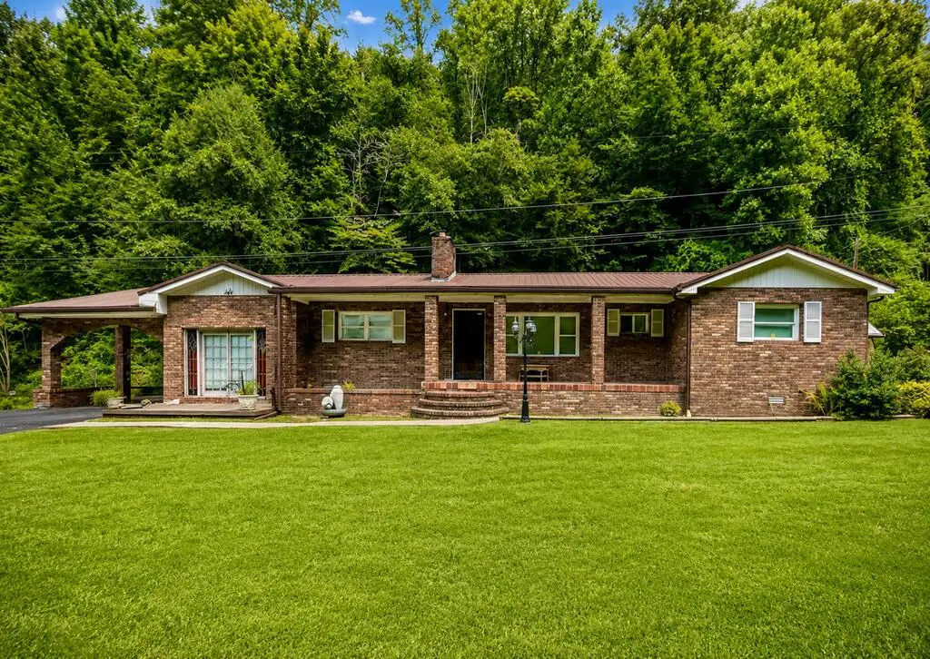715 Little Creek, Pikeville, KY 41501 - #1