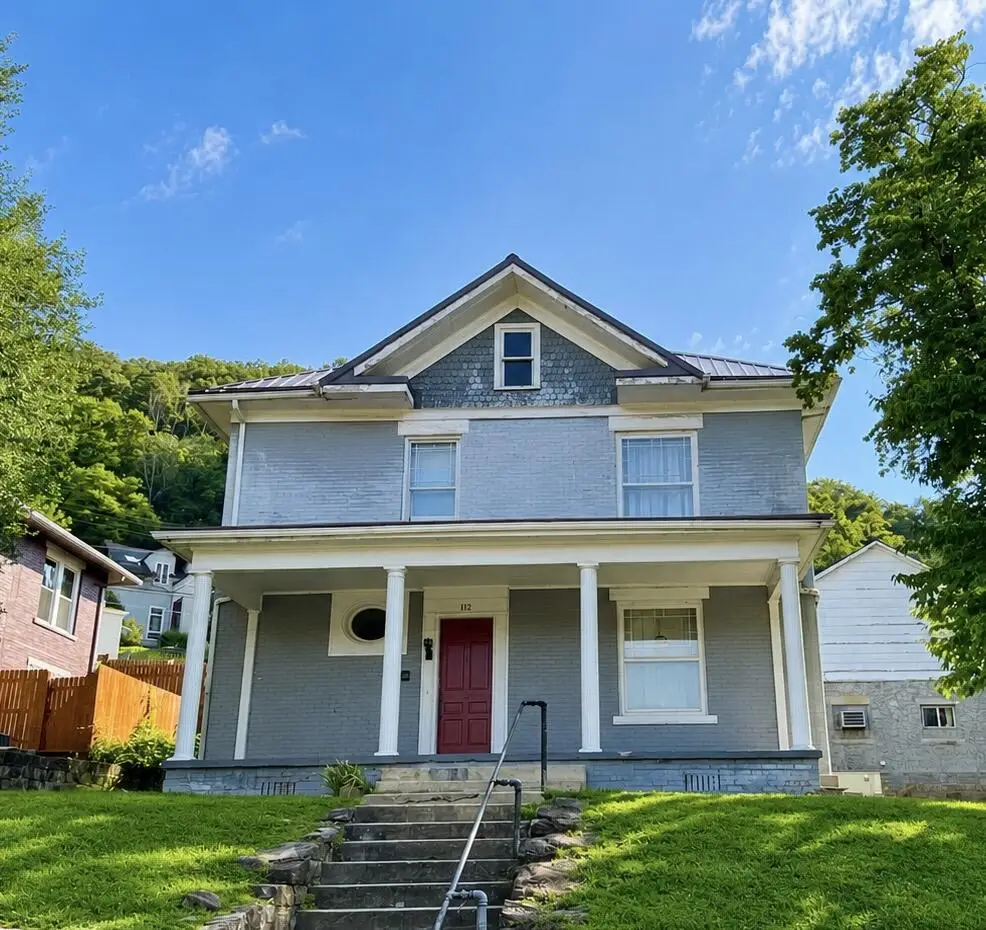 112 W 6th Ave, Williamson, WV 25661 - #1