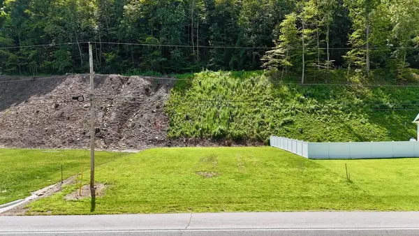 699 Cedar Creek Road, Pikeville, KY 41501