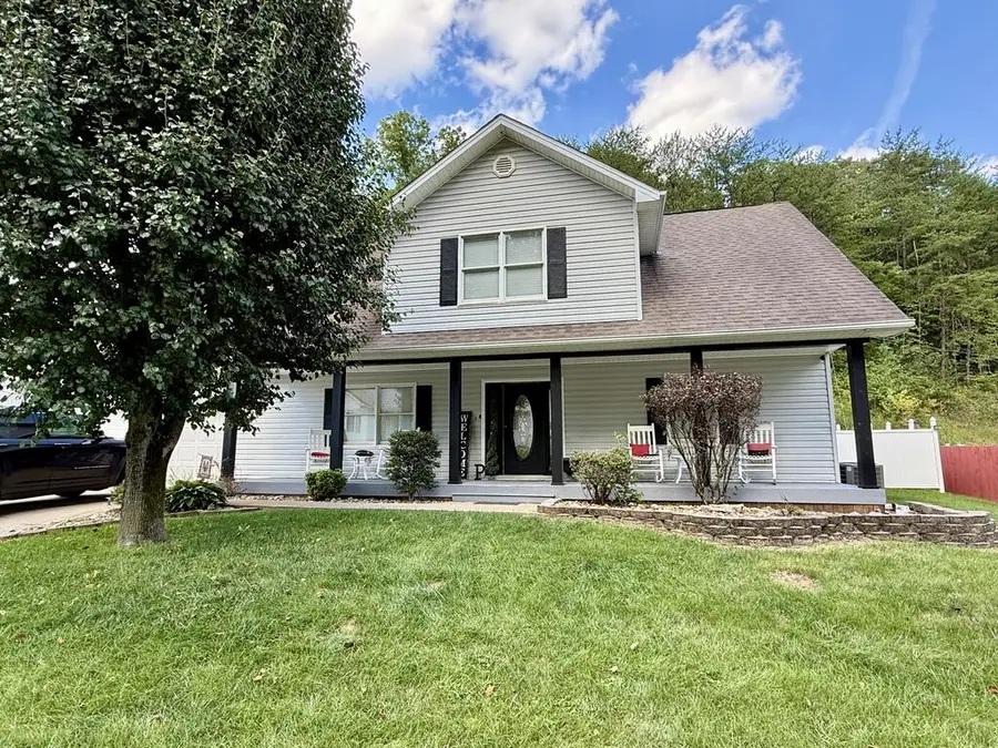 268 Hidden Valley Rd, Paintsville, KY 41240 - #2