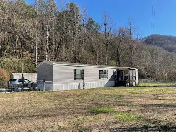 337 Couch Drive, Cornettsville, KY 41731