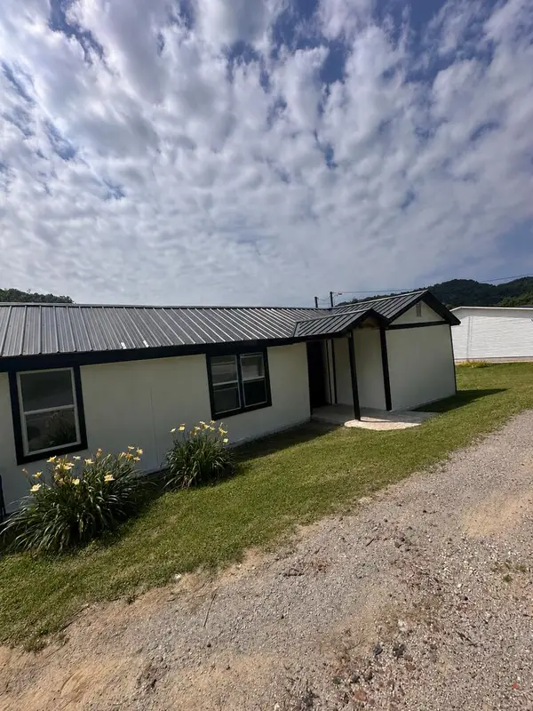 1123 Old Hwy 114, Prestonsburg, KY 41653