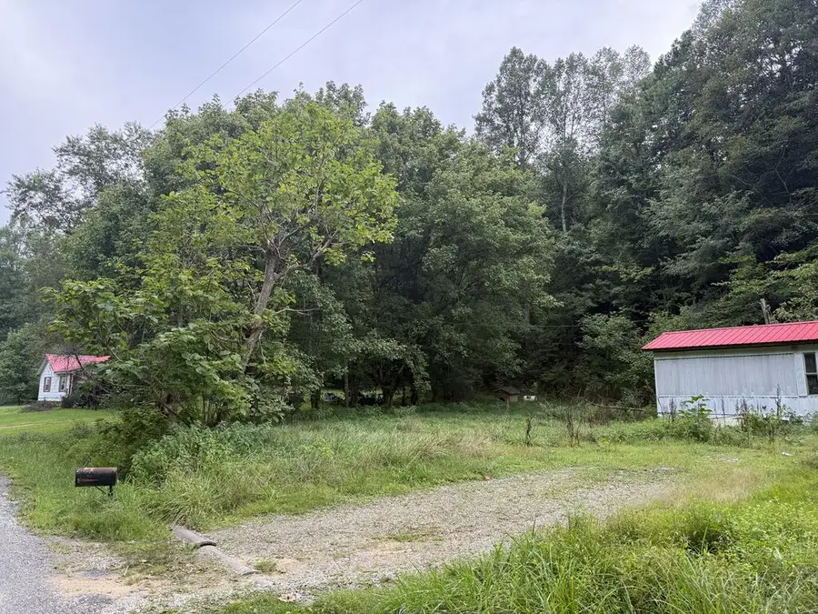 275,303 Brown Branch, Sitka, KY 41255 - #3