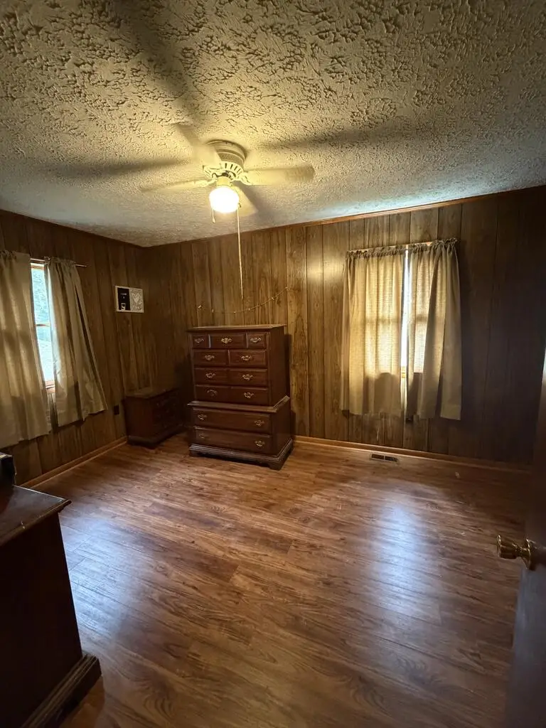 314 N. Highland Avenue, Prestonsburg, KY 41653 - #2