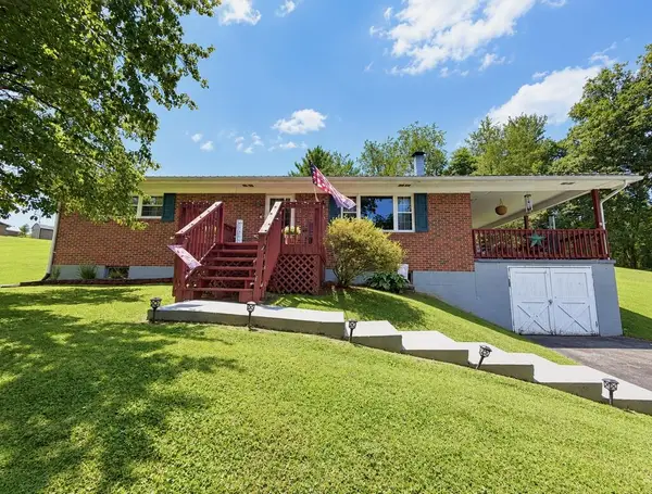 5611 Hicks, Ashland, KY 41102