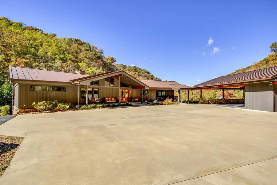 353 Autumn Ridge Drive, Pikeville, KY 41501 - #3