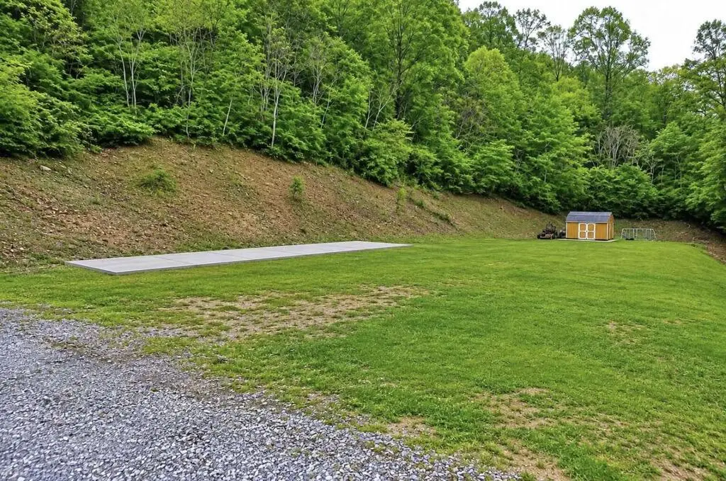 1954 Beech Creek, Phelps, KY 41553 - #1