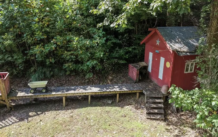 589 Bark Camp Road, Delphia, KY 41735 - #3