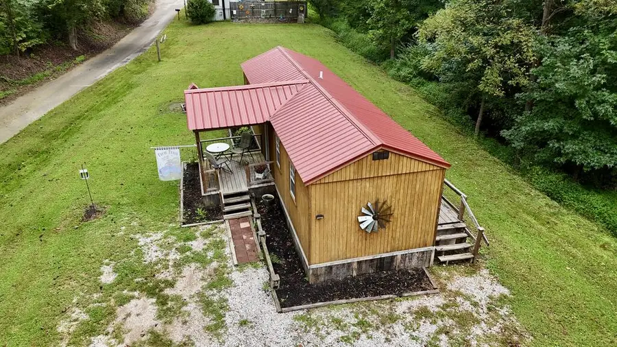 130 Peters Branch, Martin, KY 41649 - #2