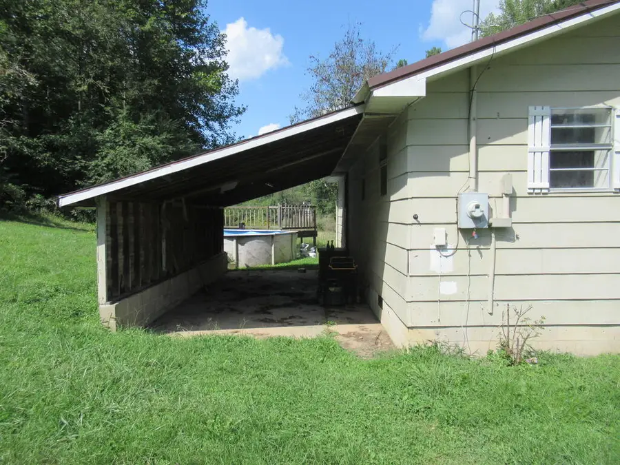 227 Lower Twin Br, Staffordsville, KY 41256 - #2