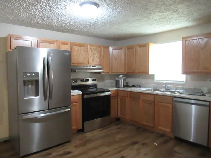 227 Lower Twin Br, Staffordsville, KY 41256 - #3
