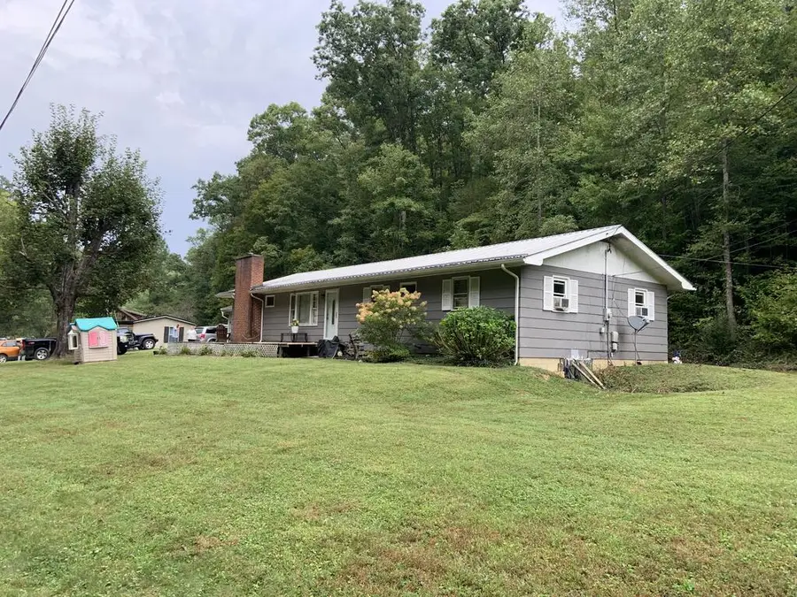 343 Barnett Road, Salyersville, KY 41465 - #2
