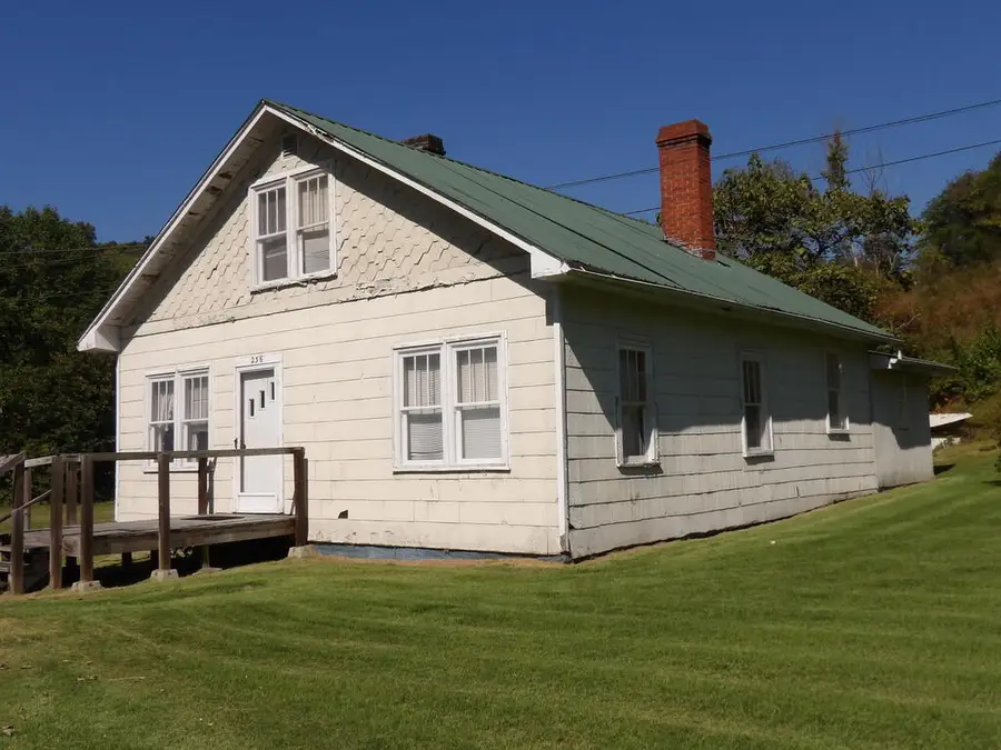 236 Brooks Conley Road, Staffordsville, KY 41256 - #2
