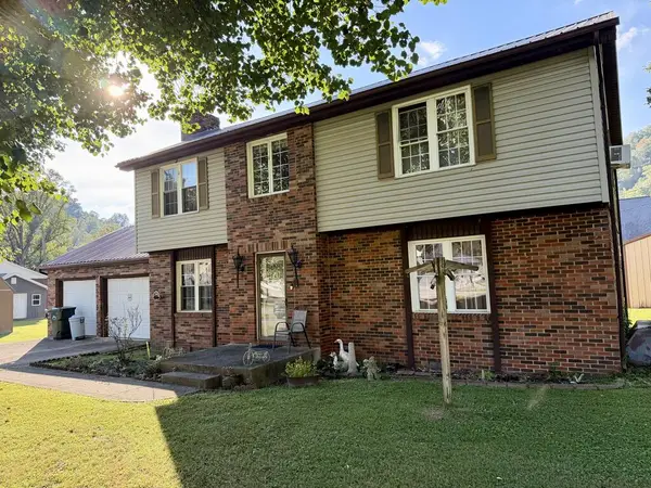 26 Briarwood, Prestonsburg, KY 41653