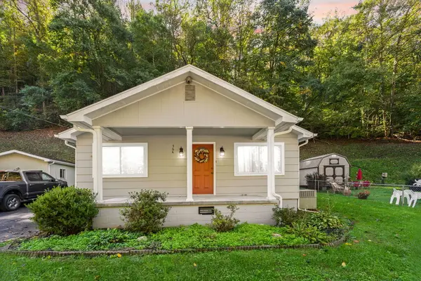 564 Town Mountain Road, Pikeville, KY 41501