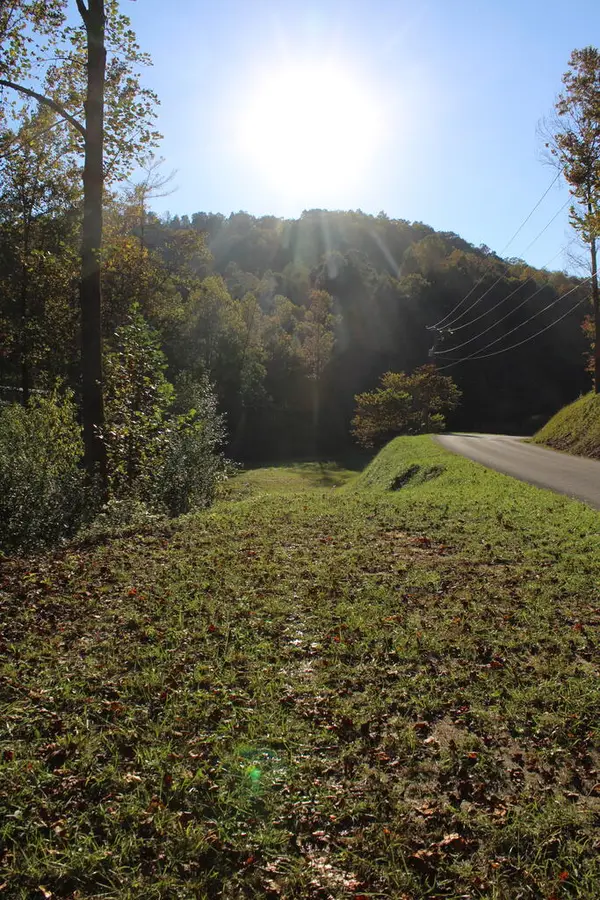 00 Ky-hwy 406, Stinnett, KY 40868
