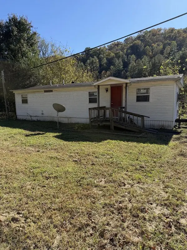 3646 Ky Rt. 114, Prestonsburg, KY 41653