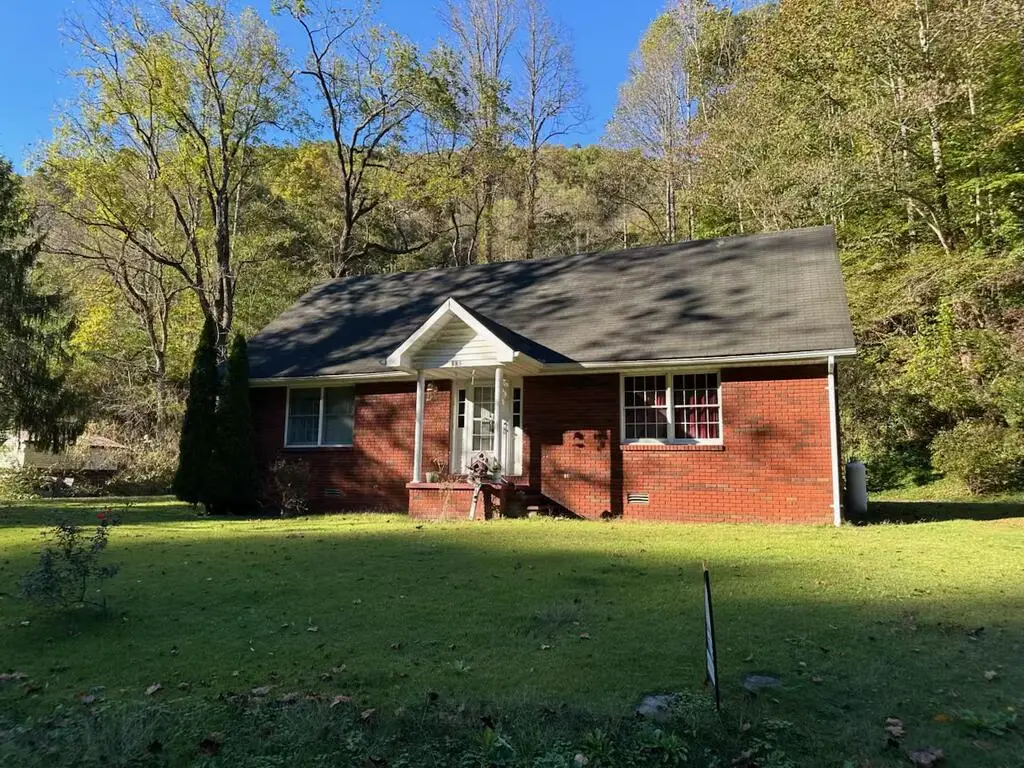 885 Right Fork Beaver Creek, Elkhorn City, KY 41522 - #1
