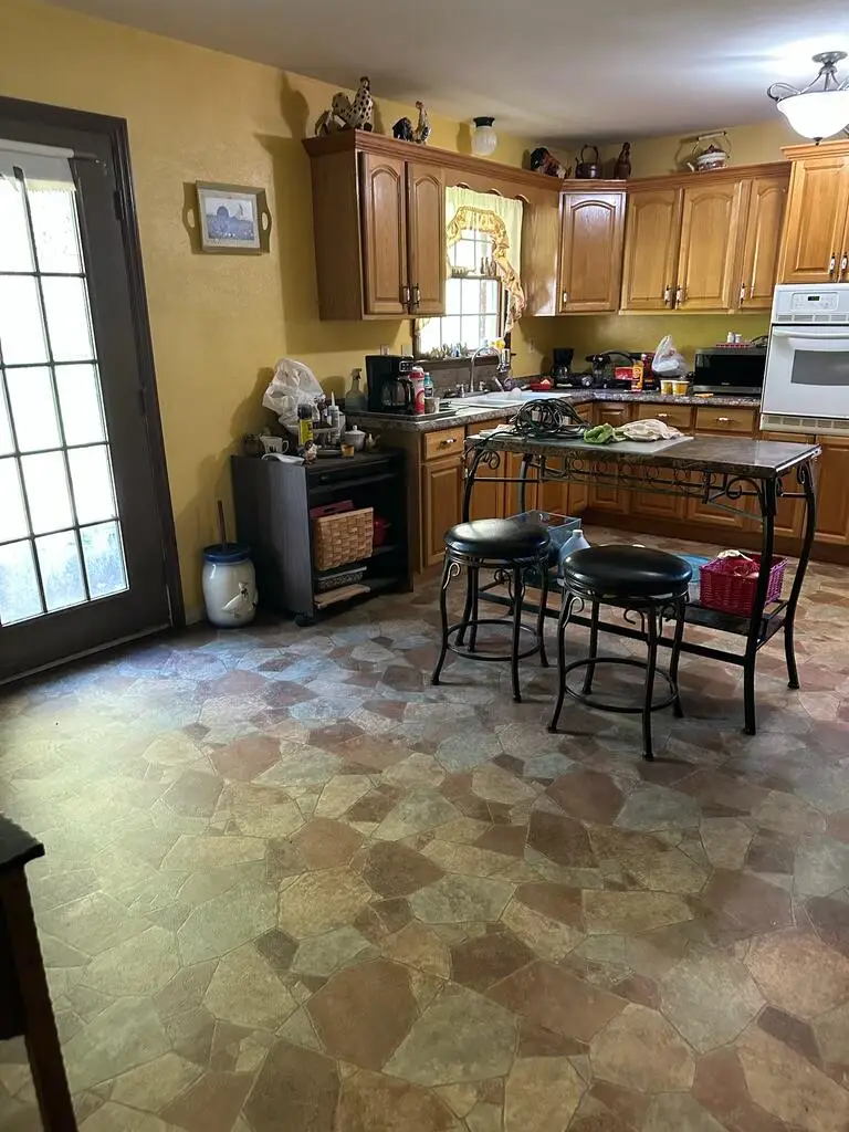 885 Right Fork Beaver Creek, Elkhorn City, KY 41522 - #3
