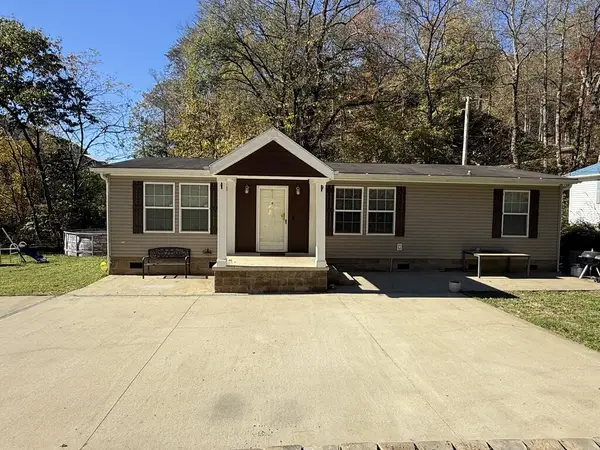 73 Cochran Lane, Pikeville, KY 41501