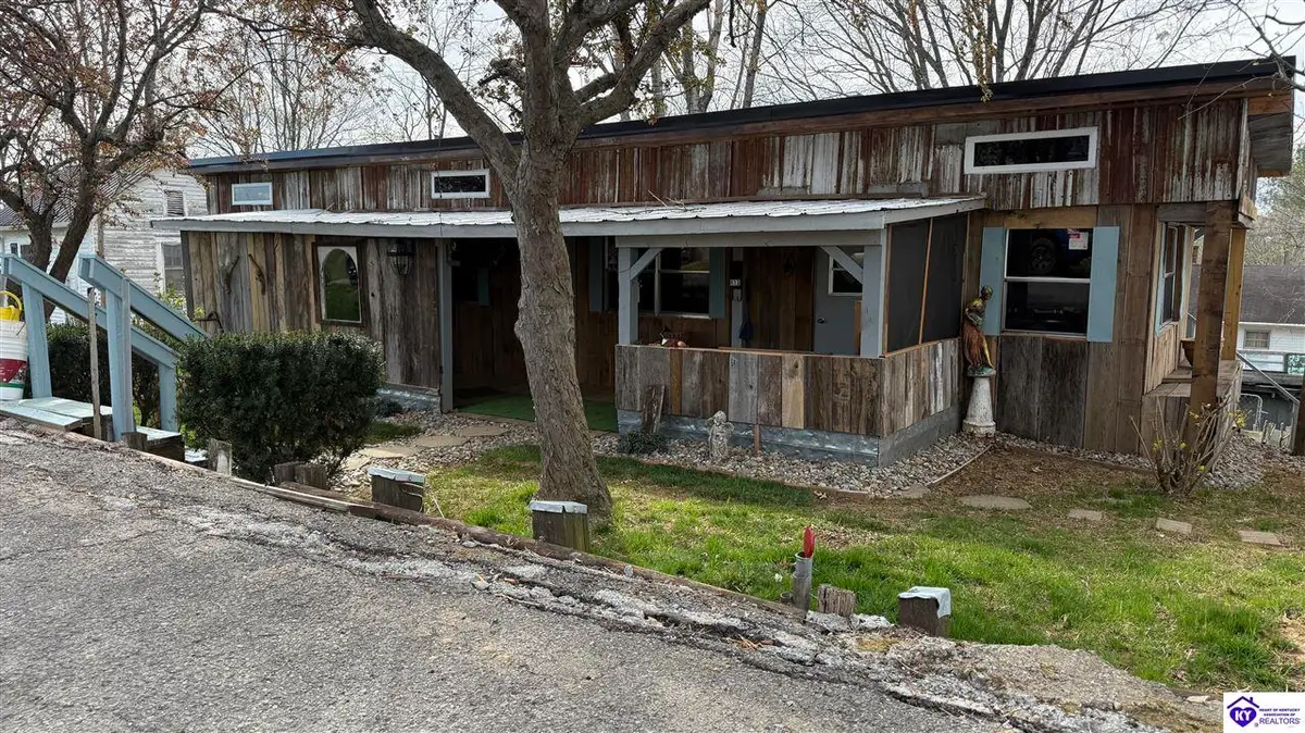 413 Cook Street, Greensburg, KY 42743 - #1