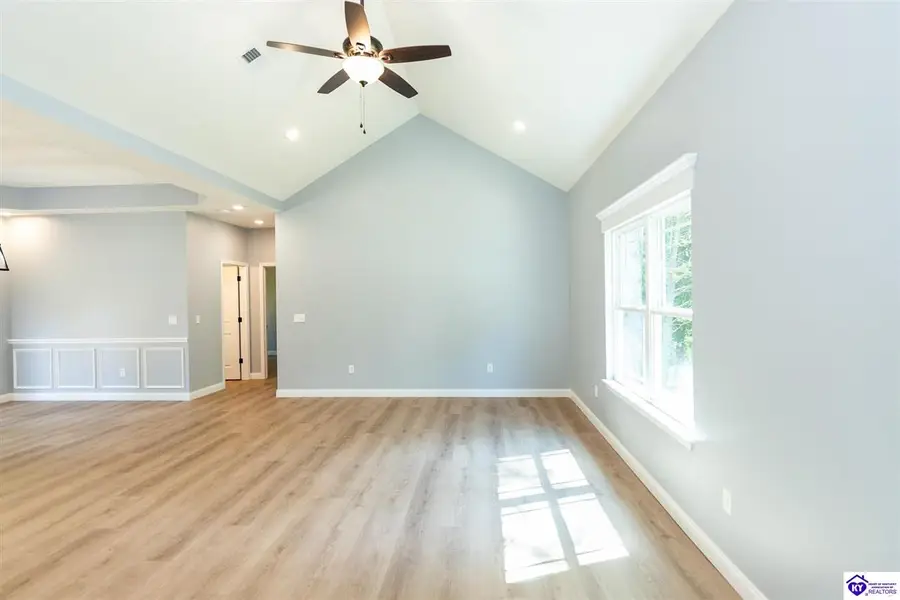1035 Burns Road, Vine Grove, KY 40175 - #2