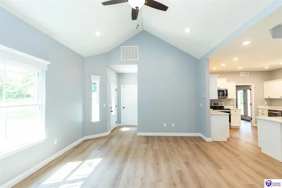 1035 Burns Road, Vine Grove, KY 40175 - #3