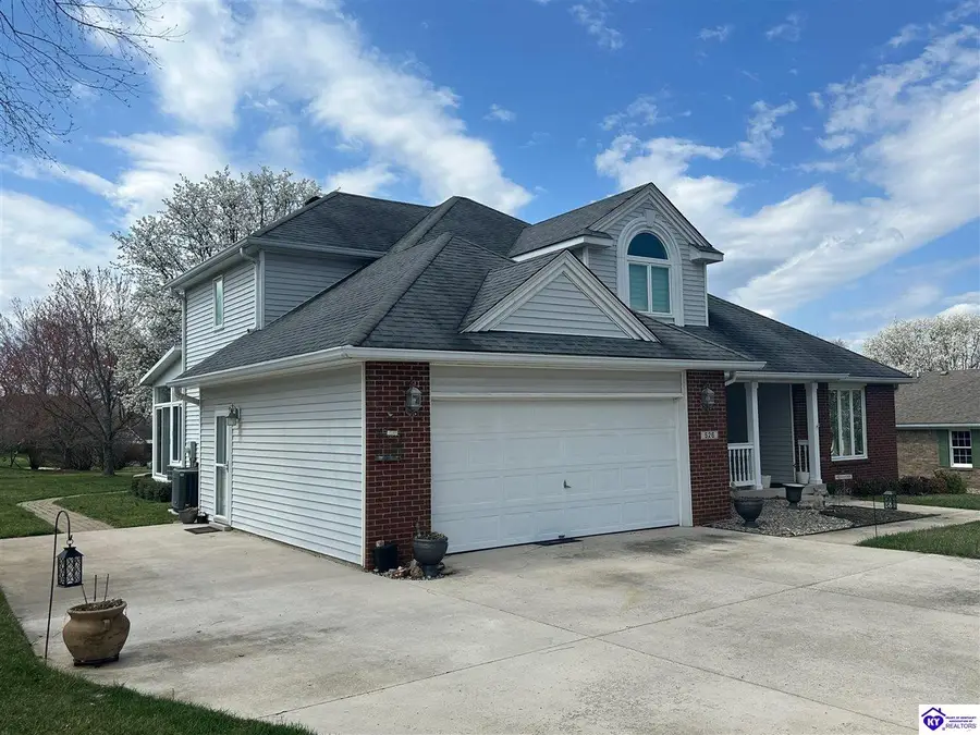 526 Michigan Avenue, Elizabethtown, KY 42701 - #3
