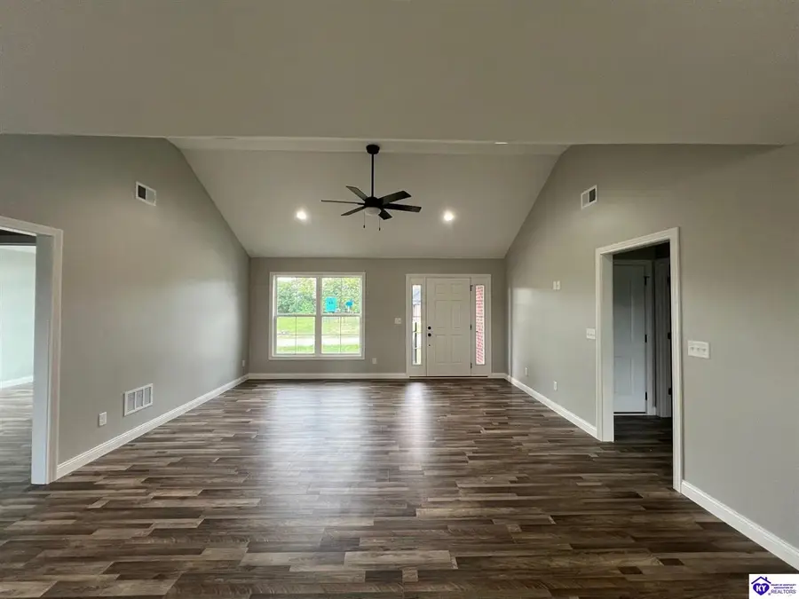220 Open Meadows Dr, Bardstown, KY 40004 - #3