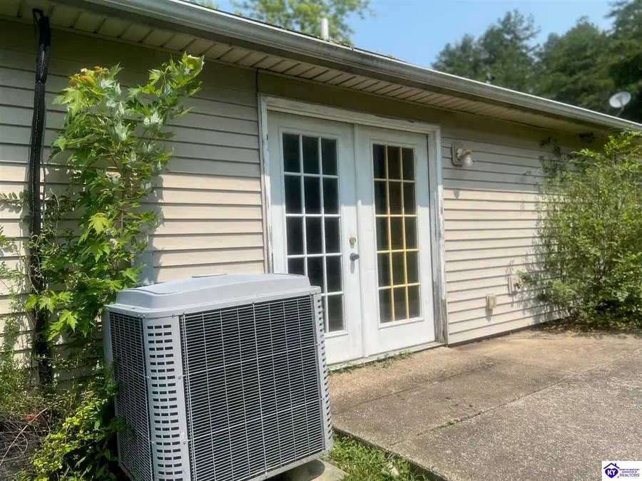 814 Conroe Drive, Radcliff, KY 40160 - #3