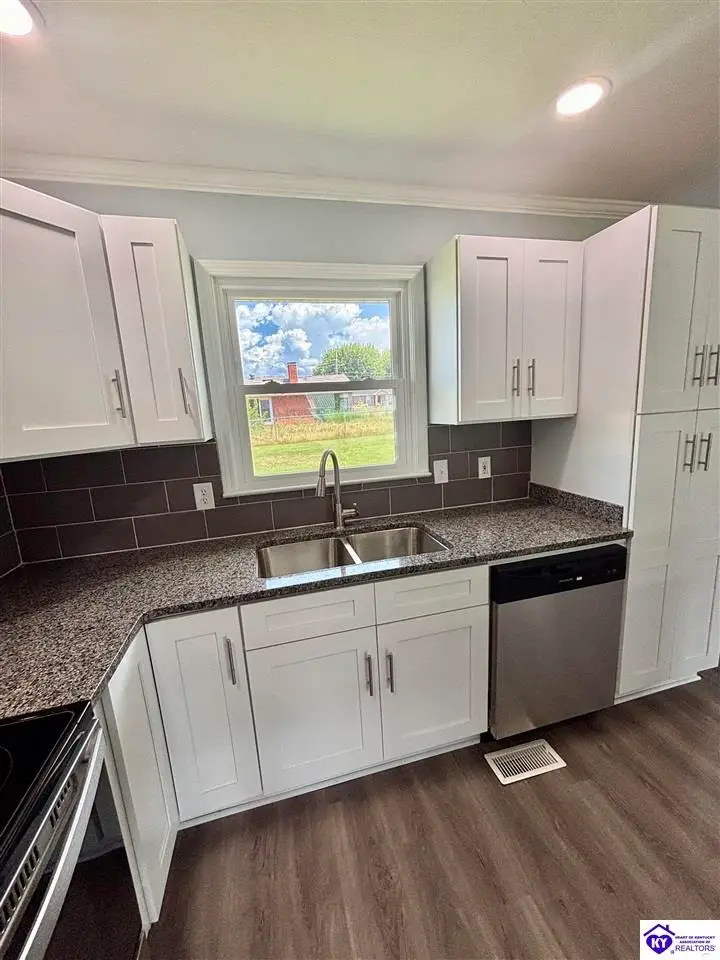904 Maplewood Drive, Campbellsville, KY 42718 - #3
