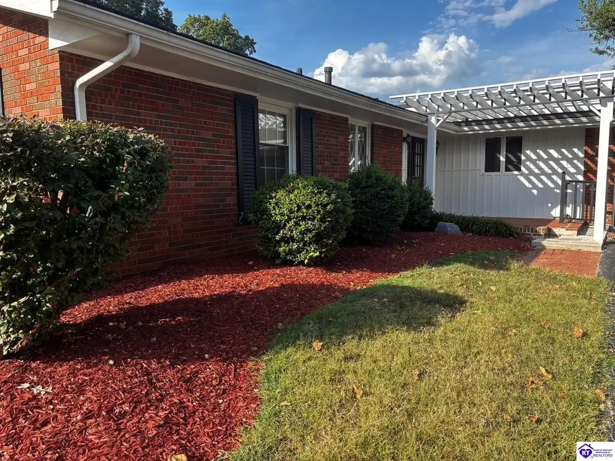 208 Skyline Drive, Campbellsville, KY 42718 - #1