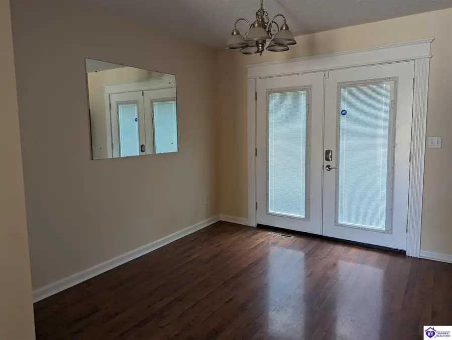 108 Wedgewood Court, Radcliff, KY 40160 - #2